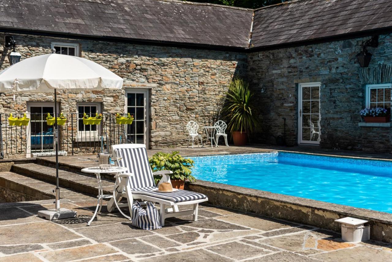 Ardnavaha House - Poolside Cottages Клонакилти Экстерьер фото